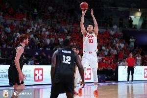 郭士强：1月赴美考察时相中王俊杰 加入男篮后他训练比赛都很投入