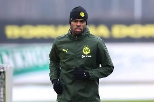 记者：多特接近签下楚克乌梅卡，费用约2000万镑+浮动