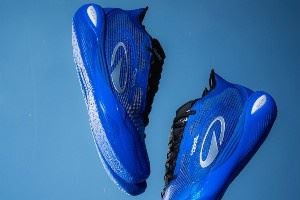 萨尔也有签名鞋！一起看看他在欧锦赛上上脚的签名鞋款