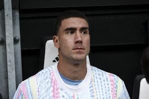 米体：弗拉霍维奇需要降薪近一半才能留在尤文，多家豪门有意免签