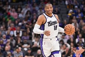 无保障底薪打成全明星！威少连续第三场比赛砍下20+